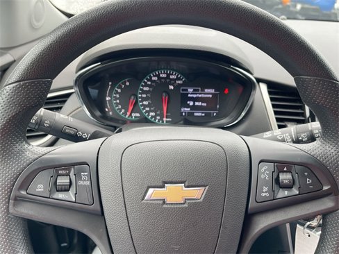 Used 2020 Chevrolet Trax LS w/ Tint and Cruise Package image 11