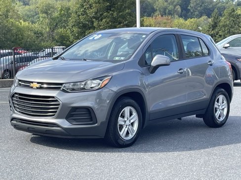 Used 2020 Chevrolet Trax LS image 3