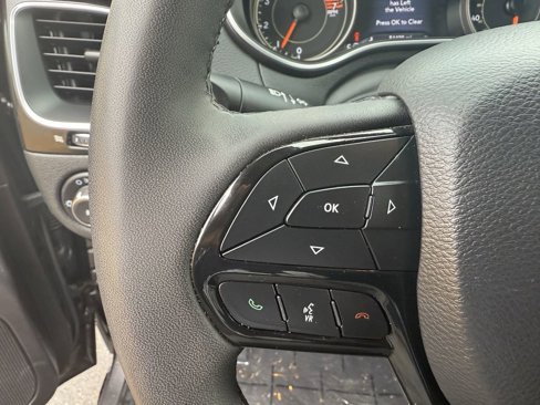 Used 2023 Jeep Cherokee Altitude Lux image 18