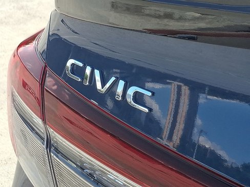 Used 2025 Honda Civic Sport image 29