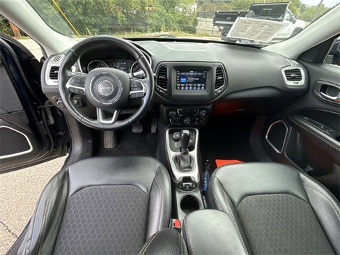 Used 2019 Jeep Compass Latitude image 19