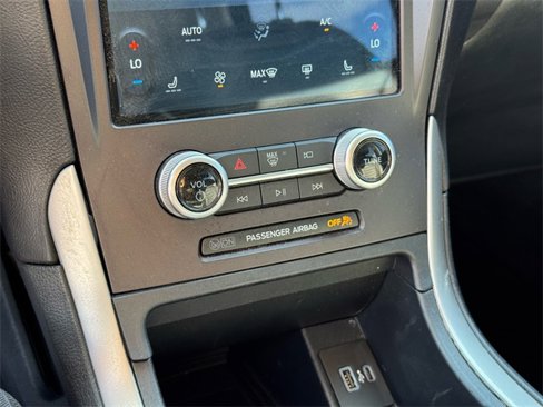 Used 2021 Ford Edge SEL w/ Convenience Package image 24