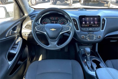 Used 2022 Chevrolet Malibu LT image 5