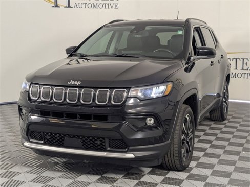 Used 2022 Jeep Compass Limited image 4