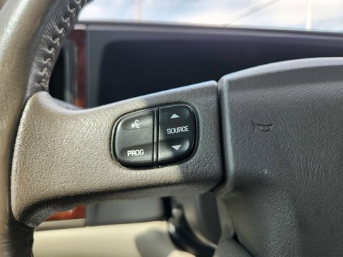 Used 2005 Cadillac Escalade EXT image 19