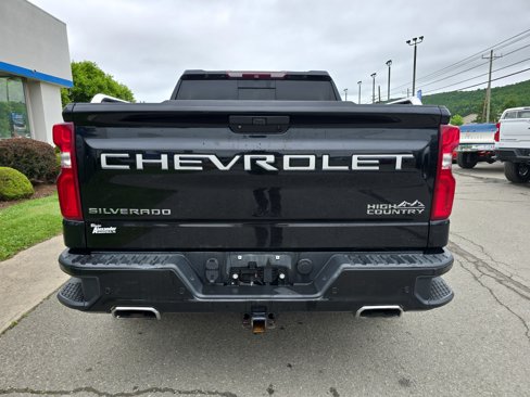 Used 2019 Chevrolet Silverado 1500 High Country w/ Technology Package image 4