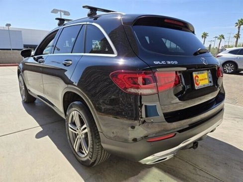 Used 2021 Mercedes-Benz GLC 300 image 3