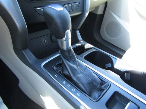 Used 2017 Ford Escape SE w/ SE Cold Weather Package image 28