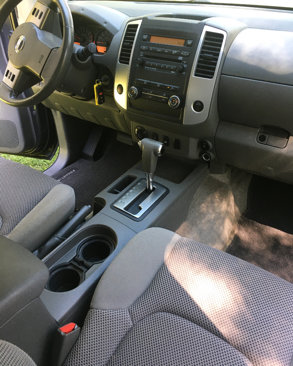 Used 2011 Nissan Frontier SV w/ SV Premium Utility Pkg image 17
