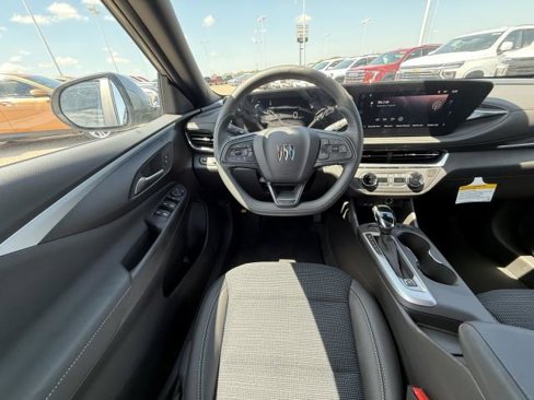 New 2025 Buick Envista Preferred image 20