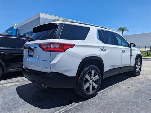 Used 2021 Chevrolet Traverse LT w/ LT Premium Package image 17