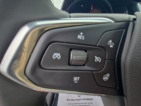 New 2025 Chevrolet Trax LT w/ LT Convenience Package image 16