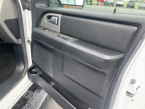 Used 2017 Ford Expedition Limited w/ Equipment Group 301A image 11