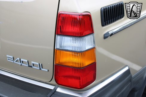 Used 1989 Volvo 240 Wagon image 11