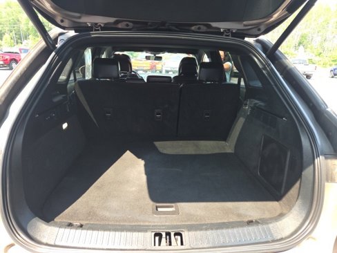 Used 2019 Lincoln Nautilus Select image 11