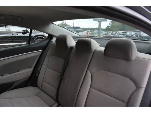 Used 2020 Hyundai Elantra SEL image 27