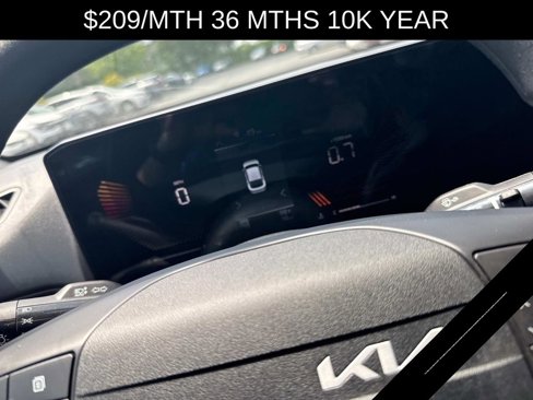 New 2025 Kia K4 LXS image 14