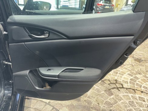 Used 2018 Honda Civic Sport image 18