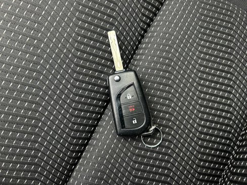 Used 2017 Toyota Corolla iM image 33