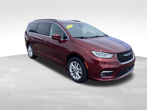 Used 2021 Chrysler Pacifica Touring image 1