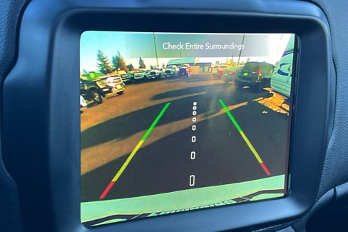Used 2018 Jeep Renegade Altitude w/ UConnect 8.4 Nav Group image 17