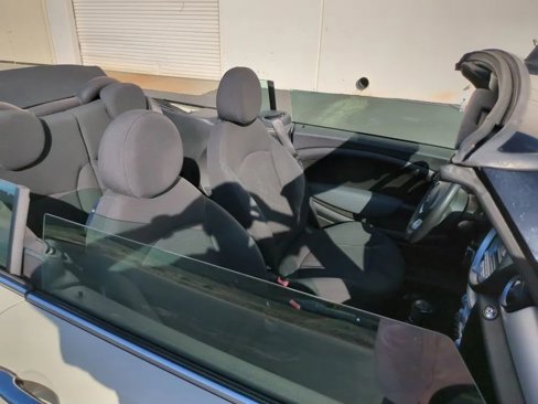 Used 2010 MINI Cooper Convertible image 30