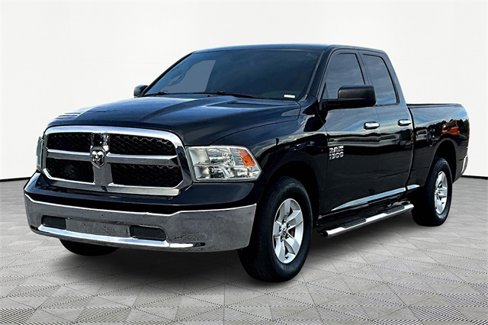 Used 2015 RAM 1500 Classic SLT image 3