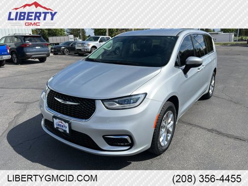 Used 2023 Chrysler Pacifica Touring-L image 1