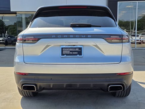 Certified 2019 Porsche Cayenne w/ Premium Package image 10