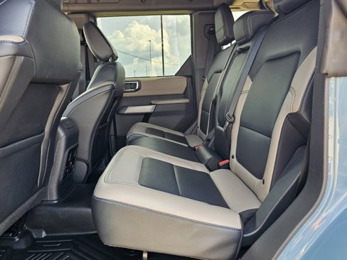 Used 2022 Ford Bronco Wildtrak image 16