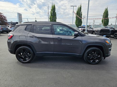 Used 2021 Jeep Compass Latitude image 7