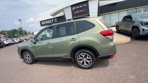 Used 2019 Subaru Forester Premium image 6