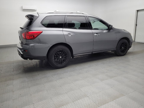 Used 2020 Nissan Pathfinder S image 10