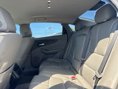 Used 2017 Chevrolet Impala LS image 9