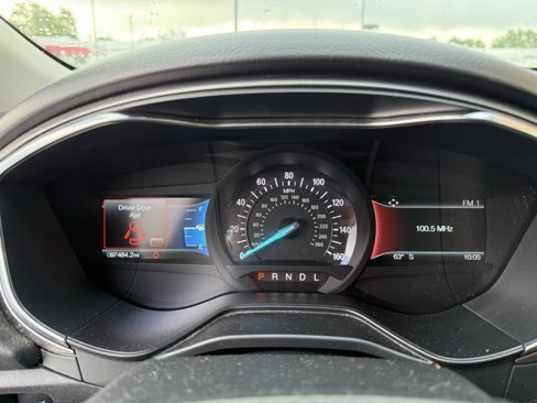 Used 2019 Ford Fusion SE image 23