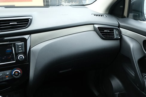 Used 2019 Nissan Rogue Sport S w/ Appearance Package image 27
