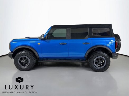 Used 2022 Ford Bronco Badlands image 7