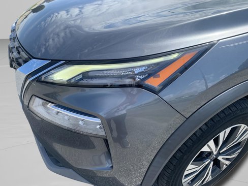 Used 2022 Nissan Rogue SV image 39