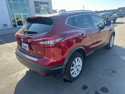 Used 2022 Nissan Rogue Sport SV image 3