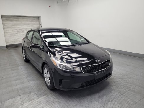 Used 2017 Kia Forte LX image 13