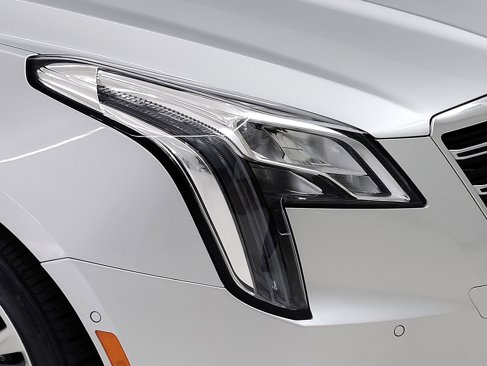 Used 2019 Cadillac XTS Luxury image 3