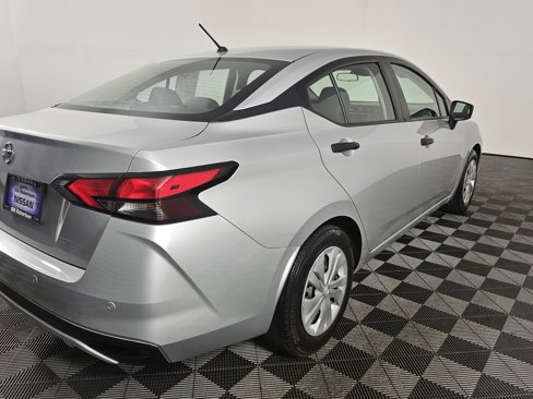 Used 2020 Nissan Versa S image 4