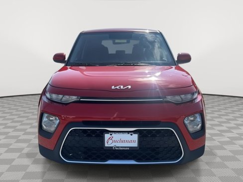 Used 2022 Kia Soul LX image 2