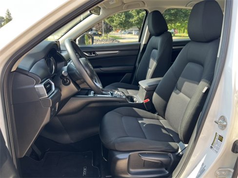 Used 2017 MAZDA CX-5 Sport image 4