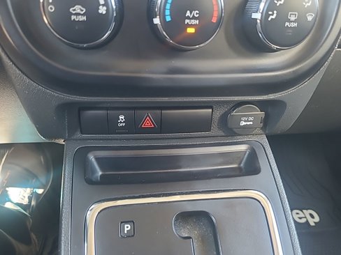 Used 2016 Jeep Patriot Sport w/ Power Value Group image 31