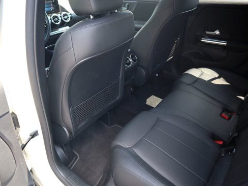 Certified 2022 Mercedes-Benz GLA 250 4MATIC image 10