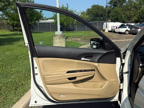 Used 2012 Honda Accord SE image 9