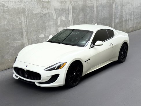 Used 2014 Maserati GranTurismo Sport image 2