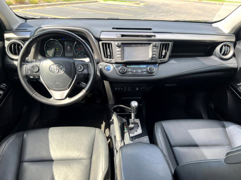 Used 2016 Toyota RAV4 Limited image 35