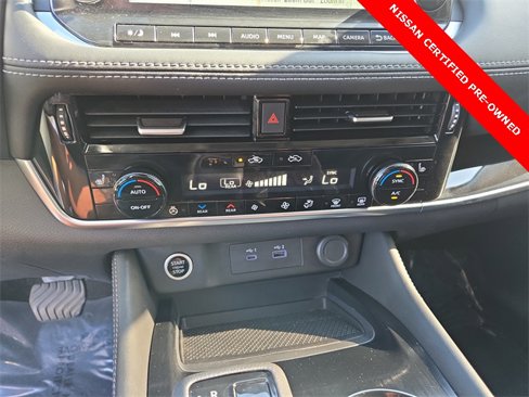 Used 2023 Nissan Rogue SL w/ SL Premium Package image 25